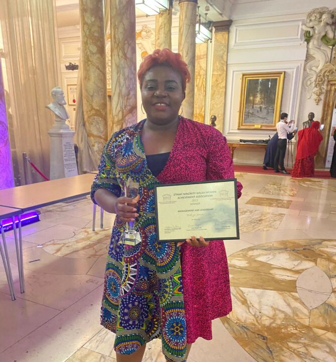 Evelyn with her award